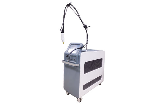 ND:YAG Laser Hair Removal Treatment Equipment 755nm 1064nm Long Pulse Laser Hair Reduction For Dark Skin